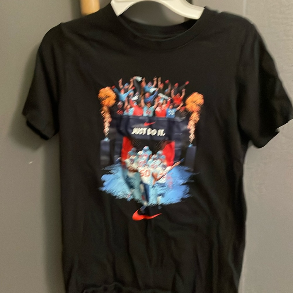 Nike Football Shirt -Size Medium